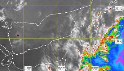 Almotamar Net - The local authorities in Al Mahra governorate have evacuated residential quarters and fishermen houses nearby the coasts from residents in precaution of a sea tropical storm expected to hit Yemen and Oman coasts today Wednesday. 