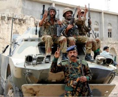 Almotamar Net - Yemeni armed forces and security managed, in past hours, to achieve a great advance towards the area of Mran, Haydan district of Saada governorate. A military source mentioned Thursday that units from the army and the security and with cooperation of citizens were able to impose a full control over the area surrounding Bait al-Abyadh and approaches leading to it. 