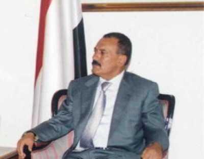 Almotamar Net - President Ali Abdullah Saleh received in Sanaa on Sunday Turkish Deputy Prime Minister Nazim Akren. 
President Saleh emphasized the necessity to create efficient mechanism to carry out the signed agreements between both countries in a way that enhances mutual cooperation relations, asserting the commitment of Yemen to strengthening relations with Turkey in the different fields. 
