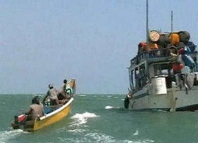 Almotamar Net - Well-informed source said Monday Yemen has officially requested from Indian authorities to hand over to its 11 persons it says the Indian authorities captured those days ago among 23 pirates. Yemen says Indian navy has captured them in the Yemeni Gulf of Aden. 