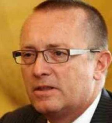 Almotamar Net - US Assistant Secretary of State for Near East Affairs Jeffrey Feltman has confirmed that the assistance his country offers to Yemen in fighting al-Qaeda organisation is different than the help that it offers to the Arab Maghreb countries for combating al-Qaeda organisation in the Maghreb countries. 