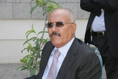 Almotamar Net - Ali Abdullah Saleh the GPC Chairman sent congratulations  to Yemeni people  on the occasion of the advent the holy month of Ramadan. 

  the GPC Chairman  congratulated the Yemeni people on the holy Month of Ramadan, calling