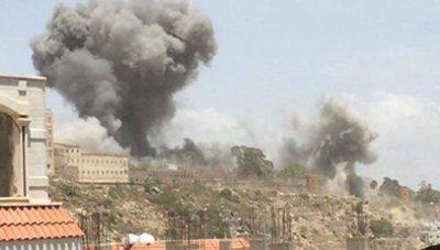 Almotamar Net - The Saudi warplanes waged on Monday eight air raids on Nehm district of Sanaa province, a security official said. 

The warplanes targeted al-Majaweh and al-Madfoon areas in Nehm causing huge damage to houses and properties, the official added. 
