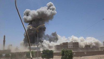 Almotamar Net - The Saudi warplanes have waged raids on Belad al-Arous district of Sanaa province, a security official said Sunday. 

The hostile raids targeted telecommunications towers in Naqeel Yasleh with two raids and the third raid with a cluster bomb, the official 

