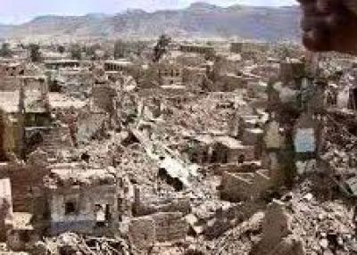 Almotamar Net - Saudi aggression fighter jets waged strikes using international prohibited weapons on Saada province overnight, a security official said on Thursday.

The planes fired cluster bombs on al-Dhaher district and Haydan district, causing heavy losses, damage to citizens` houses and burning farms.
