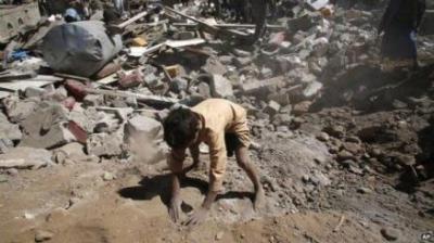 Almotamar Net - Saudi aggression warplanes pounded on Thursday citizens houses in Saada province, using internationally banned cluster bombs. 

A security official said that the aggression warplanes waged four airstrikes on several parts in Saada city with banned cluster bombs
