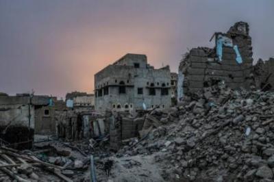Almotamar Net - Six citizens were injured in a Saudi air strike on Majza district of Saada province on Tuesday, a security official said.

The warplanes hit al-Maghsal area, wounding the six citizens.

Moreover, the aggression waged another raid on Sarah area, the official added.
