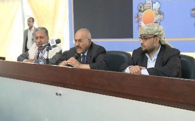 Almotamar Net - Former President and president of the General Peoples Congress party, Ali Abdullah Saleh stressed on the importance for the Yemeni people to continue steadfast against the US-backed Saudi aggression coalition and its all-out siege.

"As we had remained steadfast and won the battle in the siege of seventy days  today we will remain steadfast against more than two years of siege and we will continue to 