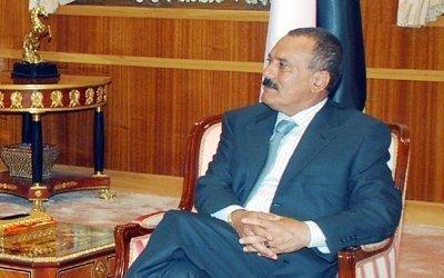 Almotamar Net - Yemen President Ali Abdullah Saleh received in Sana�a Wednesday the British ambassador to Yemen Tim Torlot on the occasion of the expiry of his term of office in Yemen. During the meeting there was discussion on bilateral relations and areas of cooperation between the two countries. 
