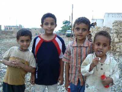 المؤتمر نت - 4 اطفال يمنيين