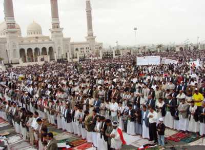 المؤتمر نت - من جمعة لانصار الشرعية الدستورية في اليمن جامع الصالح عام 2011م 