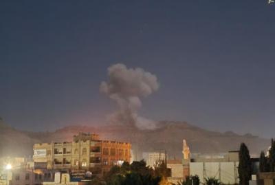 المؤتمر نت - عاود طيران العدوان السعودي قبل لحظات شن سلسلة غارات عنيفة على العاصمة صنعاء