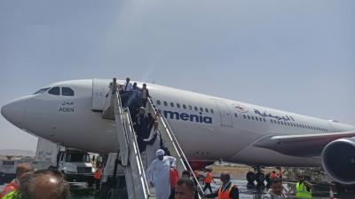 المؤتمر نت - وصلت إلى مطار صنعاء الدولي اليوم، الرحلة التجارية المدنية الرابعة للخطوط الجوية اليمنية قادمة من مطار الملكة علياء بعمّان على متنها 259 مسافراً