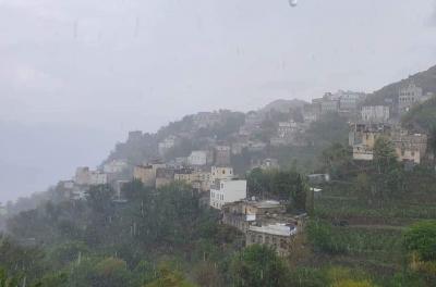المؤتمر نت - توقع المركز الوطني للأرصاد الجوية، هطول أمطار متفرقة قد يصحبها الرعد أحياناَ على أجزاء من المرتفعات الجبلية الغربية لمحافظات