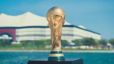 المؤتمر نت - أكد الاتحاد الدولي لكرة القدم "فيفا" يوم الخميس تقديم موعد انطلاق نهائيات كأس العالم 2022 في قطر يوماً واحداً على ان تبدأ المنافسات في العشرين من نوفمبر