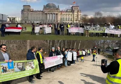 المؤتمر نت - نظمت المبادرة الألمانية لإنهاء الحـرب على اليمن ومنظمة إنـسان لحقوق الإنـسان والسـلام والجالية اليمنية بولاية "شـلیسفیغ هـولشـتایـن" في ألمانيا، اليوم السبت، مسـیرة احتجاجية من أجل السلام في اليمن