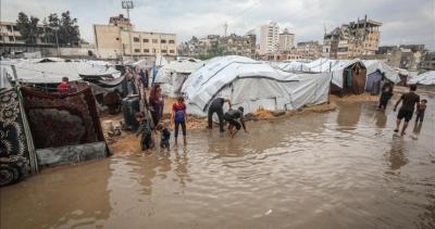 المؤتمر نت - أكدت وكالة الأمم المتحدة لغوث وتشغيل اللاجئين الفلسطينيين الأونروا أن موجة الأمطار الغزيرة التي يشهدها قطاع غزة فاقمت بشكل كبير معاناة مئات آلاف العائلات