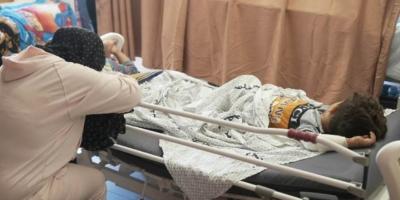 المؤتمر نت - حذّر مركز غزة لحقوق الإنسان، من أن آلاف المرضى في قطاع غزة يعيشون أوضاعا صعبة، حيث تتدهور صحتهم مع انهيار النظام الصحي