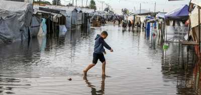 المؤتمر نت - حذّر المكتب الإعلامي الحكومي في غزة من أنّ القطاع يقف اليوم أمام كارثة إنسانية غير مسبوقة منذ بدء الإبادة الإسرائيلية