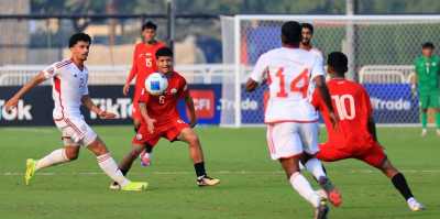 المؤتمر نت - خسر منتخب اليمن الأولمبي أمام نظيره الإماراتي بثلاثة أهداف مقابل هدف، في المباراة التي جمعتهما اليوم في الجولة الثانية من منافسات المجموعة الثانية