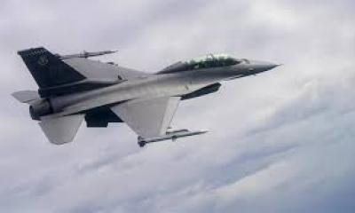 المؤتمر نت - مقاتلة أمريكية تعترض طائرة مدنية