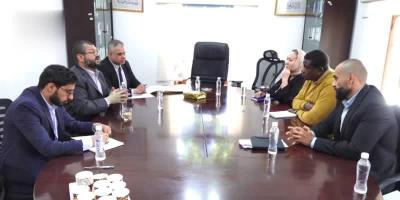 المؤتمر نت - التقى وزير الصحة والبيئة الدكتور علي شيبان اليوم رئيس بعثة أطباء بلا حدود الفرنسية هاني المليحي، ونائب رئيس البعثة السويسرية آينور أبسيميتوفا