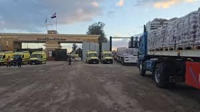 المؤتمر نت - غزة : 925 مسافراً عبر معبر رفح بأسبوعين